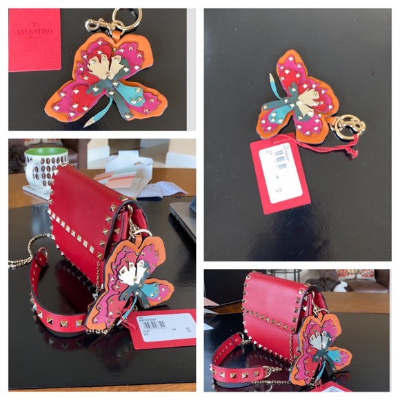 Valentino Garavani Accessories - Valentino Rockstud Flower leather keychain charm